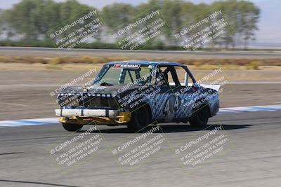 media/Oct-01-2022-24 Hours of Lemons (Sat) [[0fb1f7cfb1]]/10am (Front Straight)/